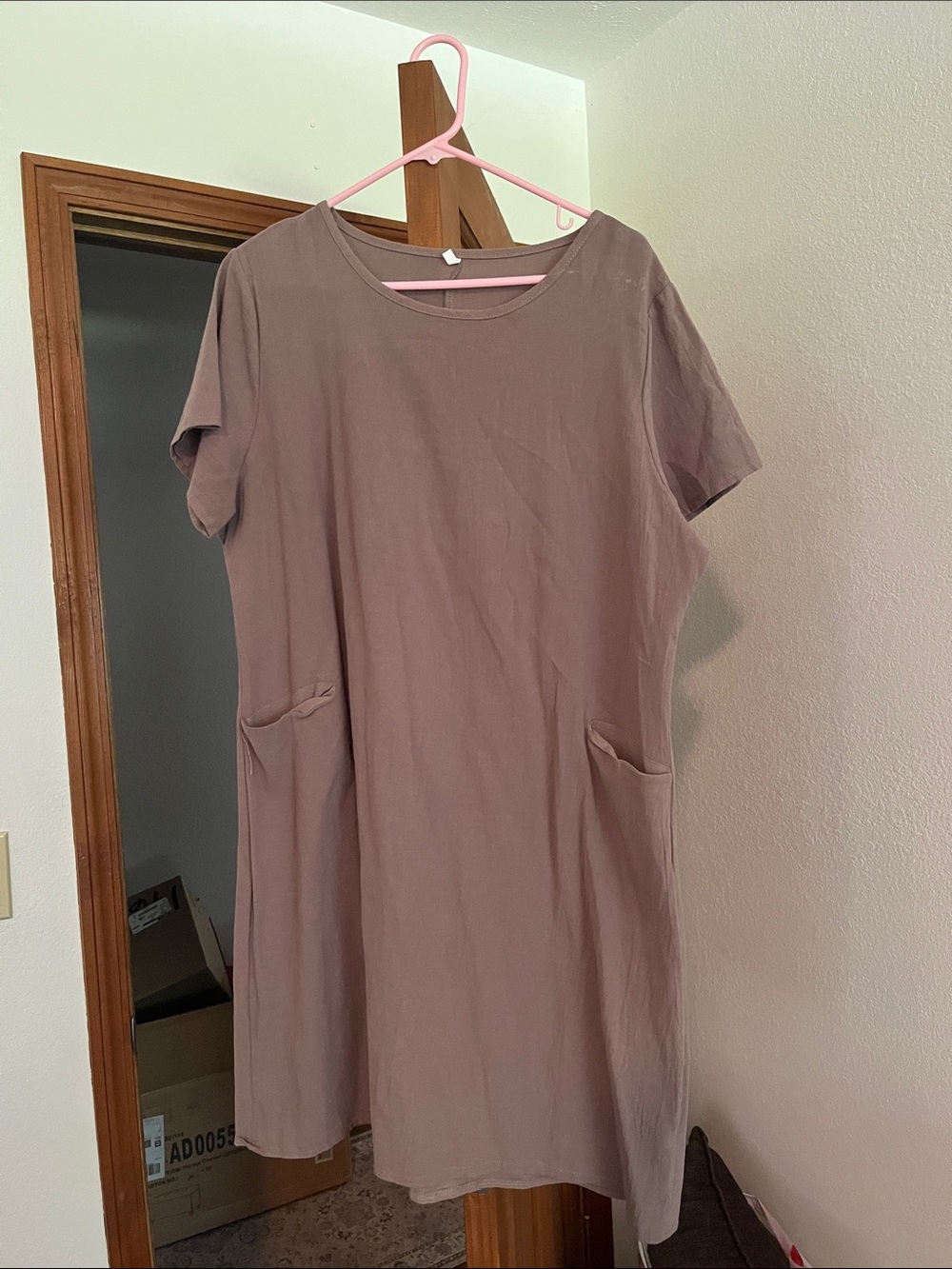 Women's Short Sleeve Midi Dress in Mauve